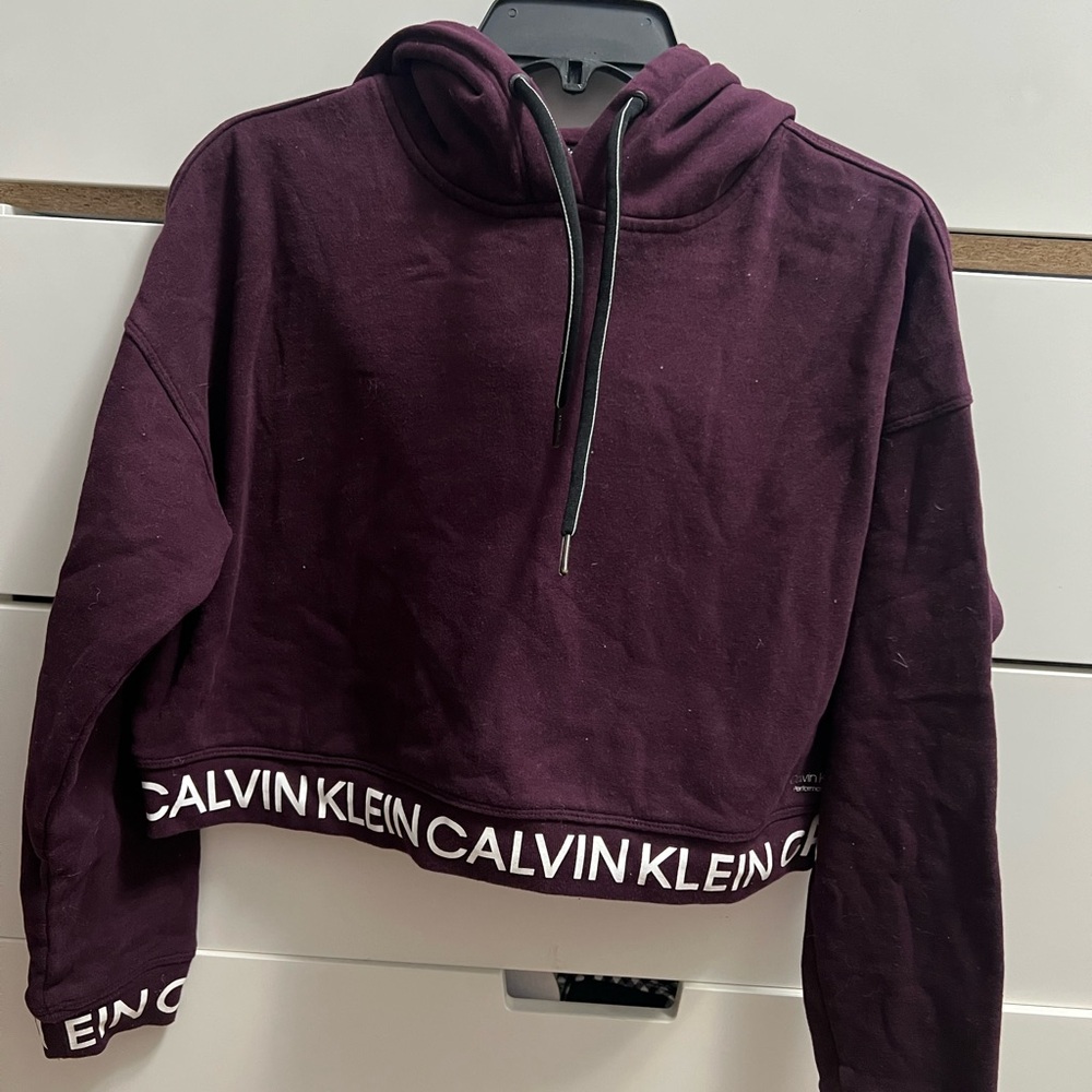 Calvin Klein Women's Dark Purple Cropped Hoodie